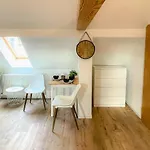 In Bei Leuna Mit Wlan & Terrasse Weißenfels
