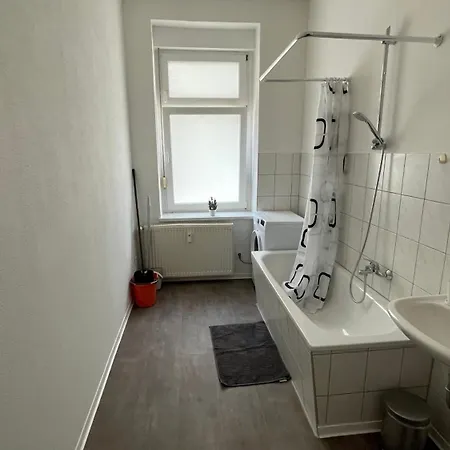 アパート In Bei Leuna Mit Wlan & Terrasse Weißenfels