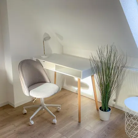 Διαμέρισμα In Bei Leuna Mit Wlan & Terrasse Weißenfels