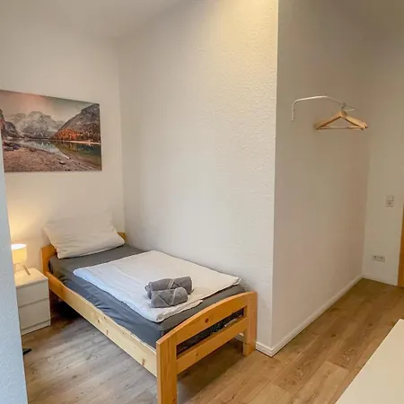 In Bei Leuna Mit Wlan & Terrasse * Weissenfels