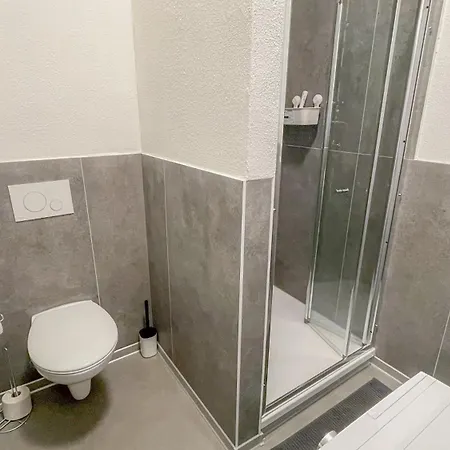 Διαμέρισμα In Bei Leuna Mit Wlan & Terrasse *