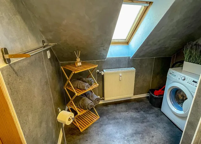 Apartmán In Bei Leuna Mit Wlan & Terrasse