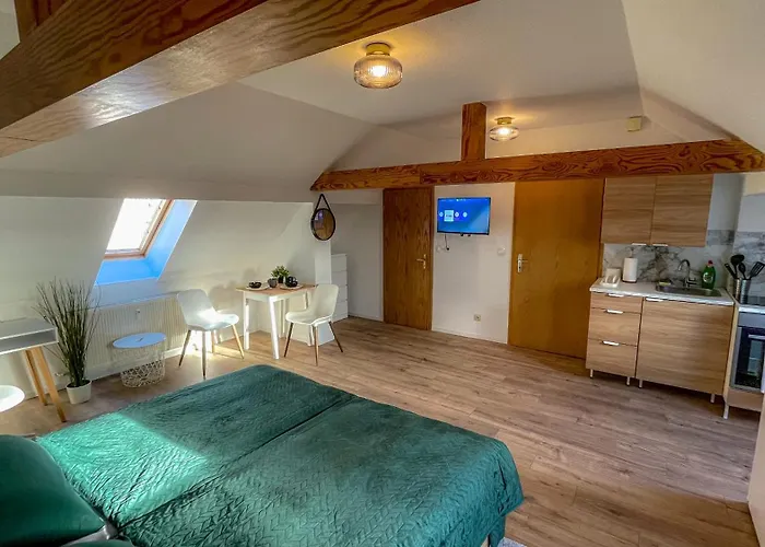 Apartmán In Bei Leuna Mit Wlan & Terrasse Weißenfels