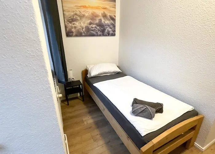 In Bei Leuna Mit Wlan & Terrasse * Weißenfels